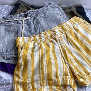 Women’s Bundle size Medium Random college girls drawer purge read description